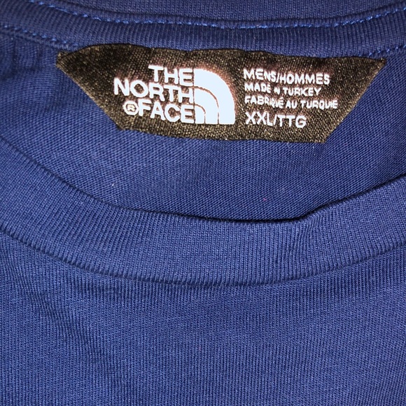 The North Face T-Shirt - Picture 2 of 3